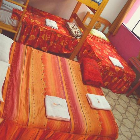Mama Chelita Hotel Наска Екстериор снимка
