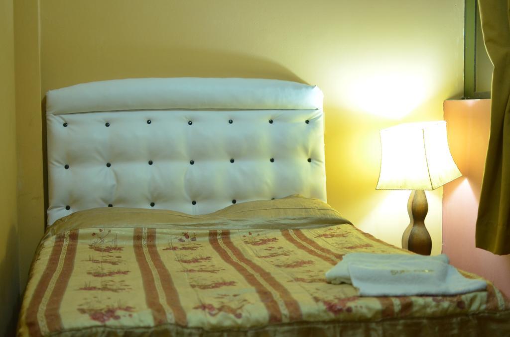 Mama Chelita Hotel Наска Екстериор снимка